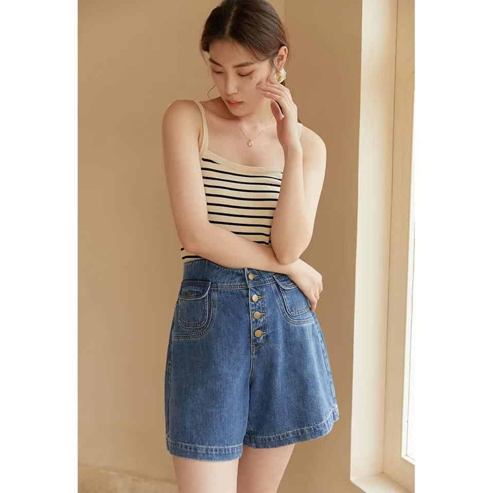 Retro High-Waist Denim Shorts - Image 9