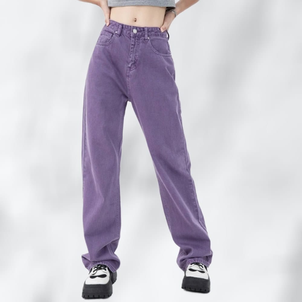 Fashionable purple wide-leg jeans for women, stylish and comfortable denim pants for casual wear and street style. Perfect for enhancing your trendy wardrobe.