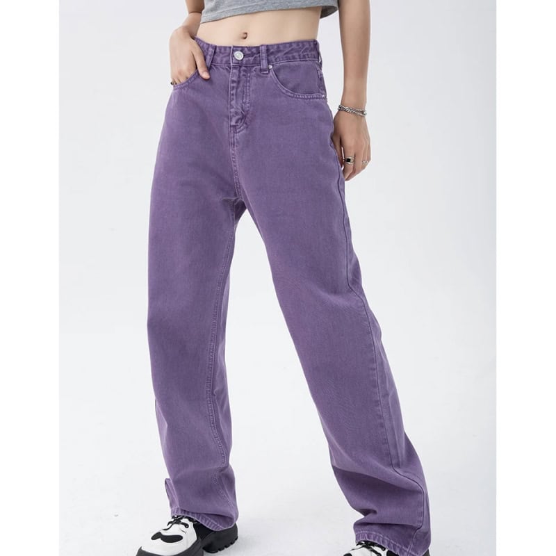 Comfortable purple high-waisted jeans for women, casual and stylish, perfect for everyday wear or trendy outings.
