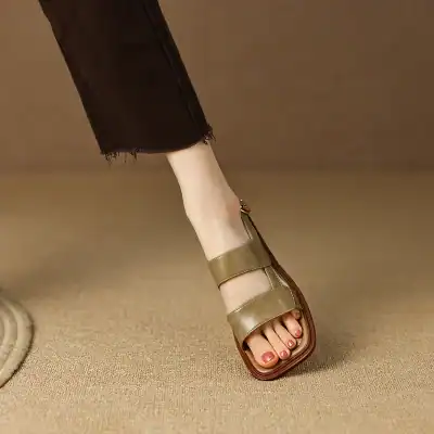 High-quality leather sandal for women, featuring comfortable straps and trendy design, perfect for casual and summer wear.