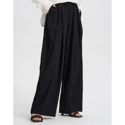 Comfortable black wide-leg trousers for women, perfect for casual and stylish outfits, available at Monalisa Store.