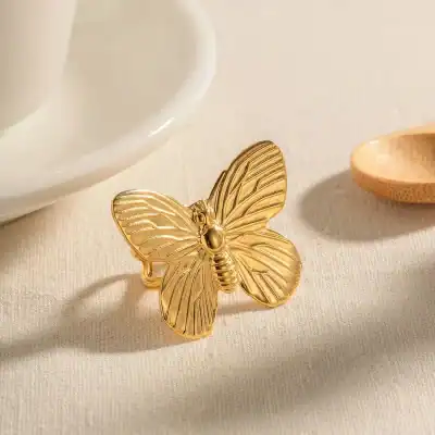 Gold butterfly ring, elegant jewelry piece perfect for fashion and accessories, ideal for women who love unique and stylish jewelry at Monalisa Store.