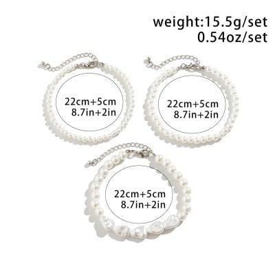 Pearl necklace and bracelet set with adjustable chain, perfect for bridal, evening, or special occasions. Made with high-quality pearls and durable metal.