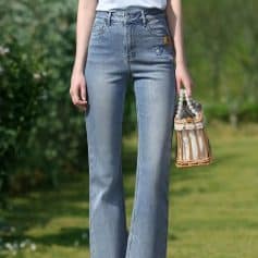 Stylish high-waisted denim jeans with floral embroidery, perfect for casual or chic outfits. Comfortable fit with modern design, ideal for fashion-forward individuals seeking quality opt clothing products.