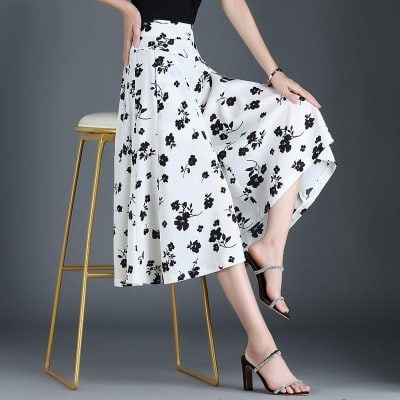 Floral midi skirt for women, stylish and comfortable for work, casuals, or brunch. Perfect for a modern, fashionable look. Shop now at Monalisa Store for trendy women's clothing.