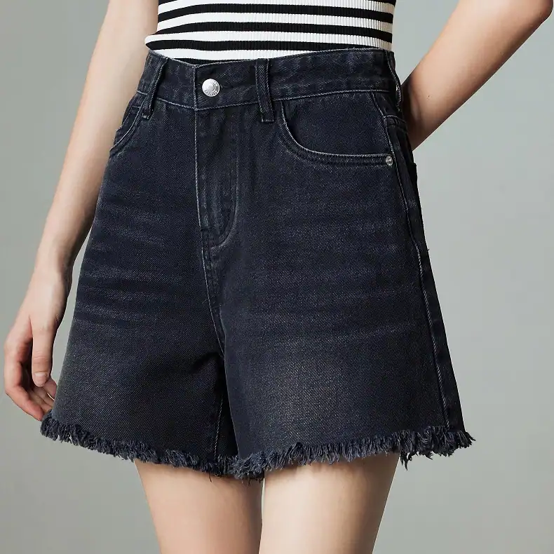 Casual black frayed hem denim shorts perfect for summer and daily wear, featuring high waist, relaxed fit, and comfortable stretch fabric for a trendy, stylish look. Ideal for pairing with tops or t-shirts.