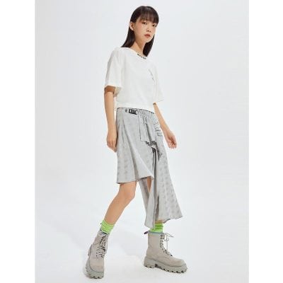 Enhanced alt text for SEO.