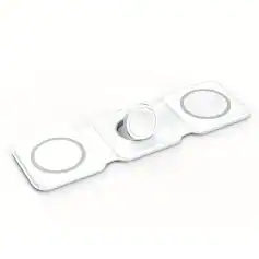 Compact and portable contact lens container suitable for daily use, designed for easy storage and hygiene. Perfect for travelers and those with active lifestyles.