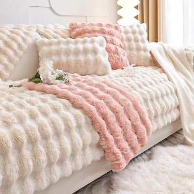 Soft plush fur blankets and pillows from Monalisa Medical Store, perfect for cozy comfort and stylish decor, ideal for enhancing your bedroom or living room.