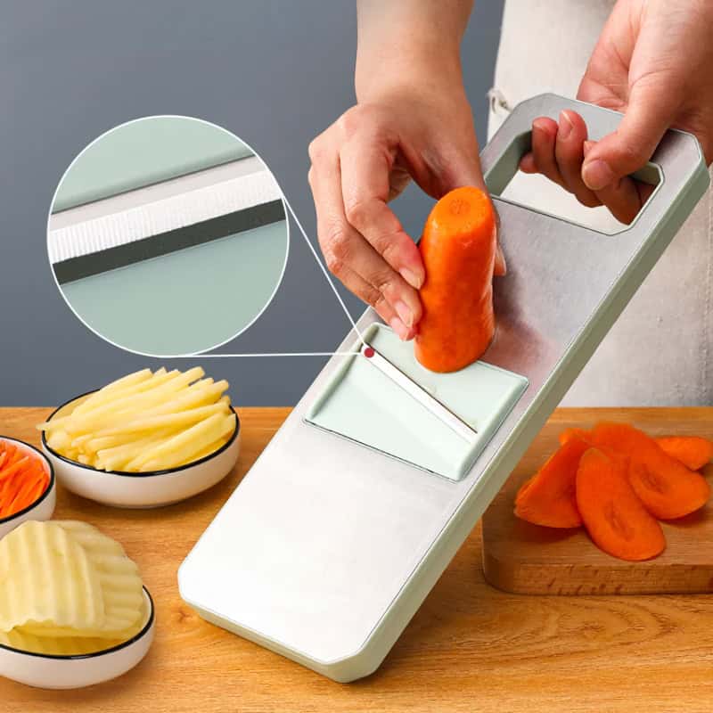 Efficient vegetable slicing for healthy meals, perfect for home or professional kitchens. Easy-to-use, durable, and makes prepping faster.
