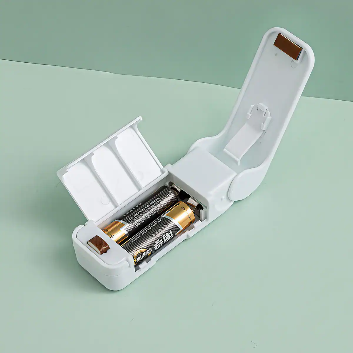 Compact and portable battery-operated eye drop dispenser designed for easy and precise application of eye drops, ideal for eye care professionals and patients at Monalisa Store.