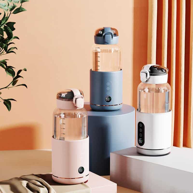 Stylish reusable water bottles with built-in timers and temperature control, perfect for daily use and staying hydrated, available at Monalisa Store.