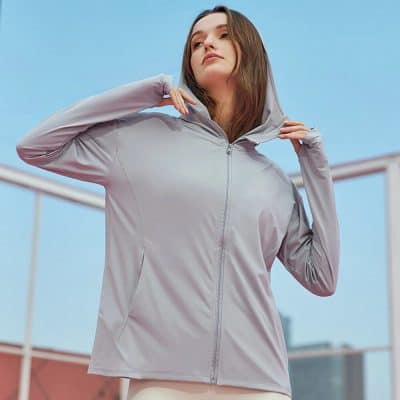 Activewear hooded jacket for women, stylish and comfortable sportswear suitable for outdoor activities, workout, and casual fashion from Monalisa Store.
