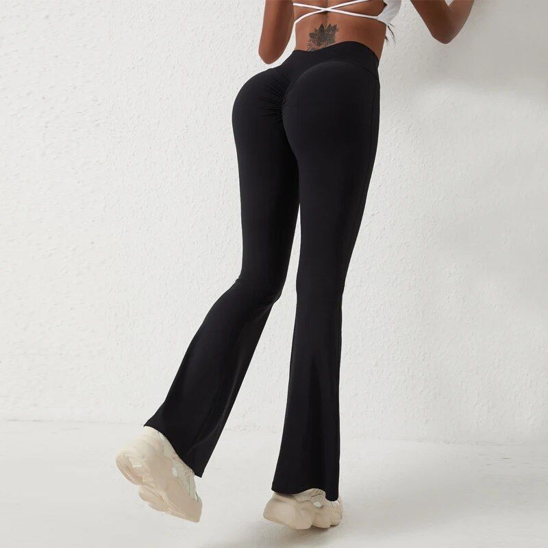 Comfortable black pants with a flattering fit, perfect for casual wear or active lifestyles. High-quality, stretchy fabric for all-day comfort and style.