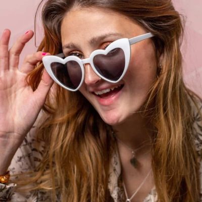 Stylish heart-shaped sunglasses for women at Monalisa Store, perfect for fashion-forward eyewear lovers. Shop quality optical sunglasses online for a chic look.