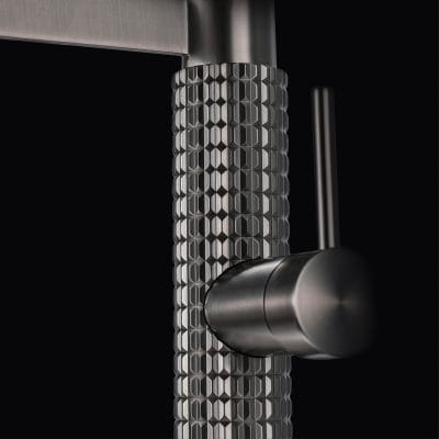 High-quality dental handpiece with ergonomic design, precision craftsmanship, and durability, perfect for professional dental care and maintenance.