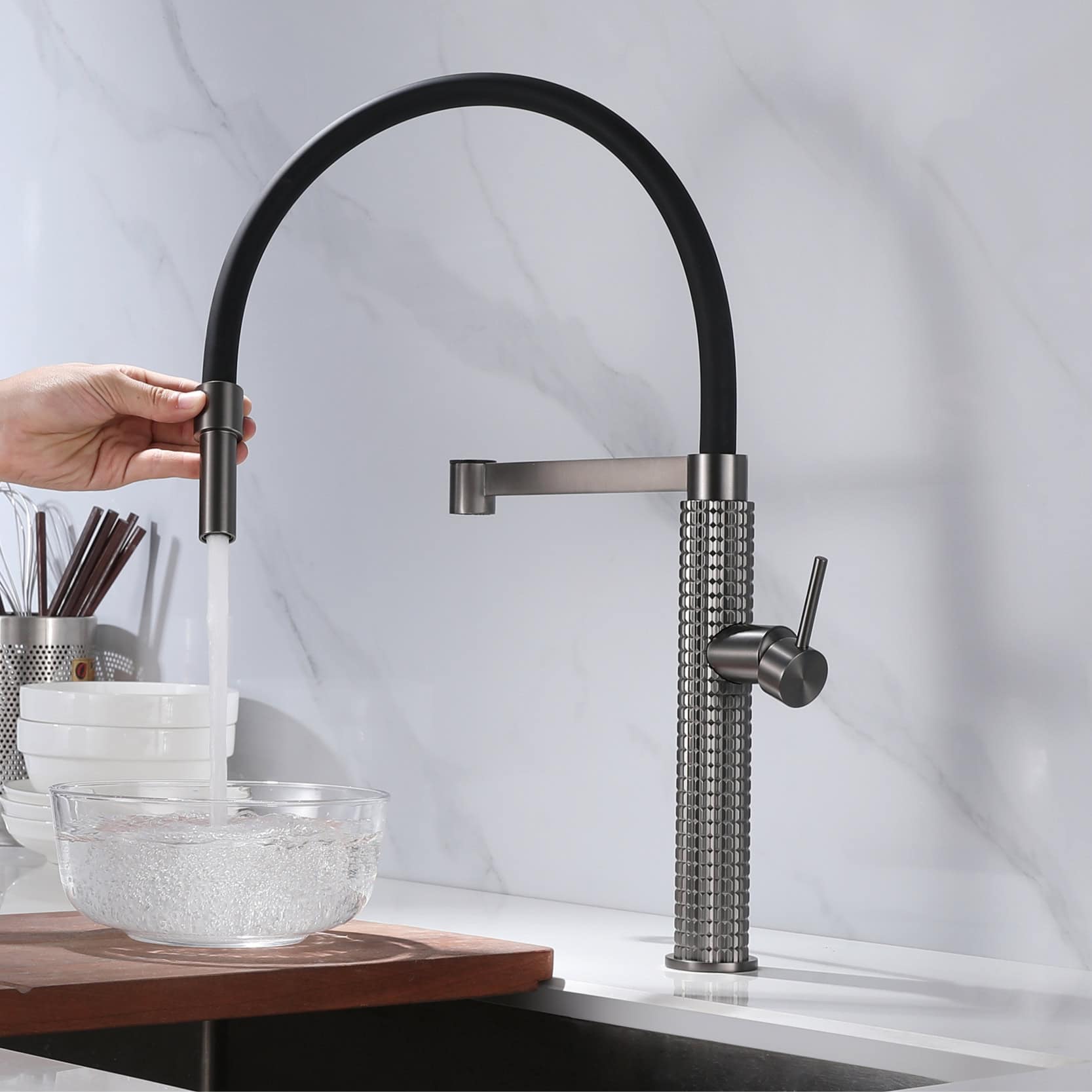 A sleek, contemporary kitchen faucet featuring a built-in water filter, perfect for providing pure, fresh water directly from your sink. Designed for style and functionality in modern kitchens.