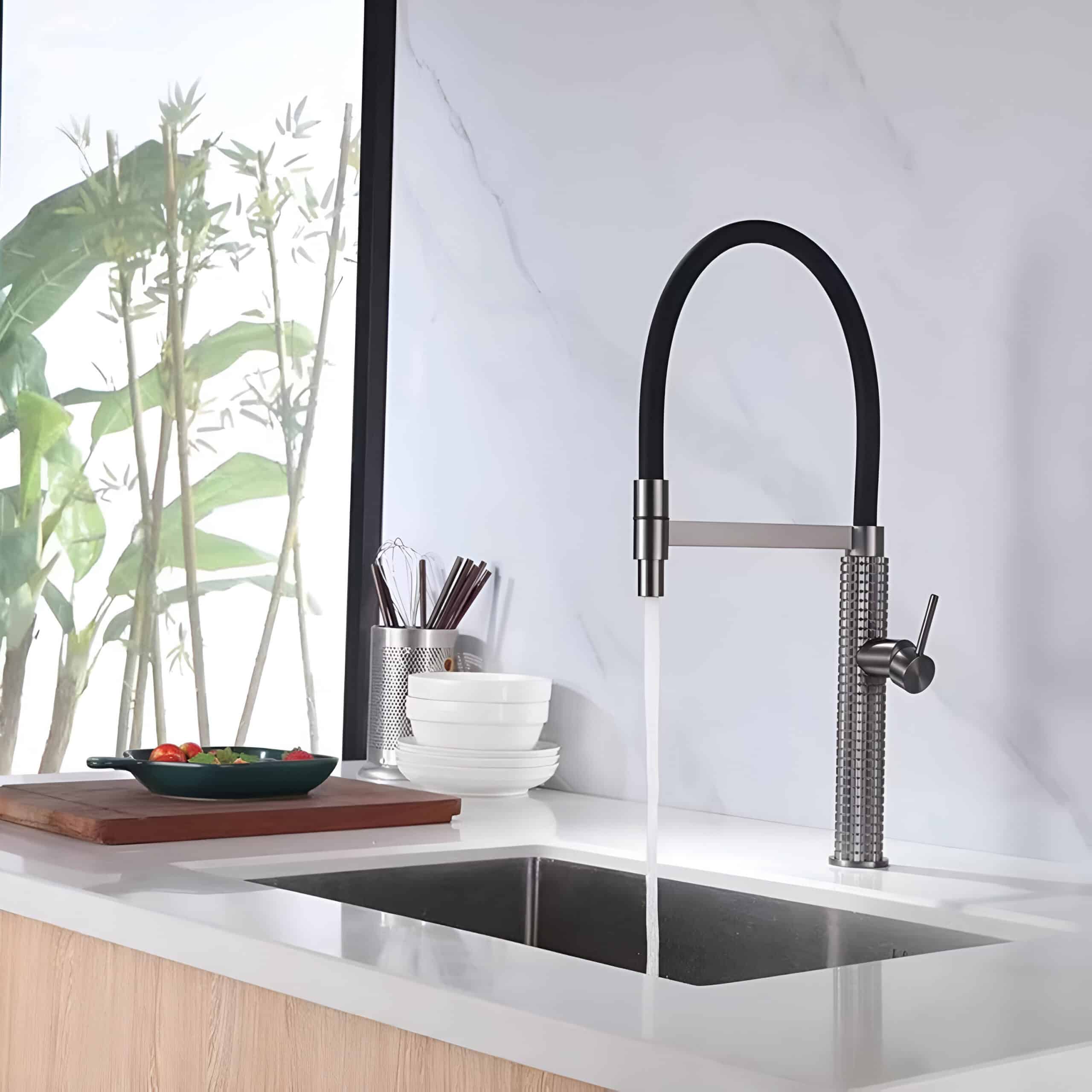 Luxury Gun Gray Brass Kitchen Faucet with Retractable Spout, Single Handle Design - Image 4