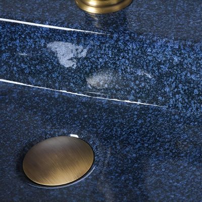 Stylish optical frames and accessories displayed at Monalisa Store, offering high-quality vision solutions and fashionable eyewear options for all styles and preferences.