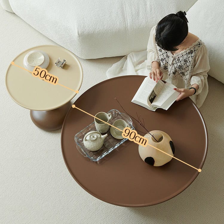 Aesthetic eye care accessories and decor at Monalisa Store, featuring a brown and beige table setup with decorative objects, emphasizing a stylish and inviting atmosphere for optical accessories shopping.