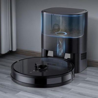 Intelligent robotic vacuum cleaner with water dispenser for efficient home cleaning and mopping.