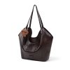 Luxury women's leather tote bag with stylish design and spacious interior, perfect for daily use and fashion-forward appearance.