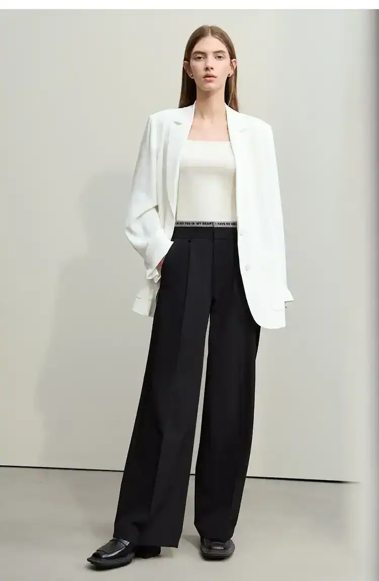 Luxury women's fashion Monalisa store elegant black wide-leg pants white blazer sophisticated business attire for women.