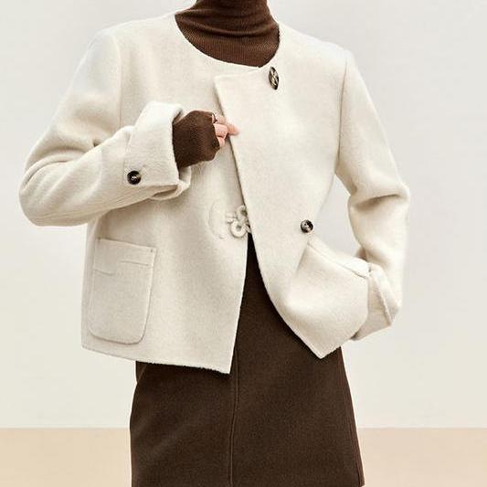 Black Friday sale at Monalisa Store for stylish women's coats and jackets, perfect for winter fashion and indoor wear. Shop now for quality and trendy outerwear.