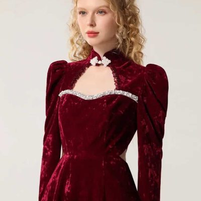 Elegant red velvet dress with ornate details, suitable for formal occasions and stylish events at Monalisa Store. Perfect for a sophisticated and glamorous look.