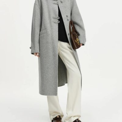 Elegant women’s winter coat, stylish wool overcoat from Monalisa Store ideal for cold weather fashion, high-quality chic outerwear with classic details for a sophisticated look.