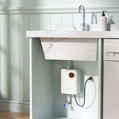 Modern kitchen sink with integrated electric water heater for instant hot water, space-saving design, ideal for efficient kitchen routines and convenience.