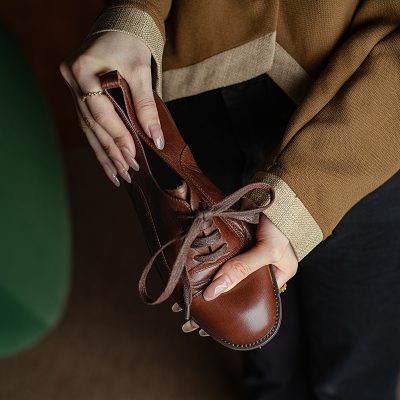 Brown leather ankle boot with laces, stylish footwear for women and men, Monalisa Store fashion footwear collection.