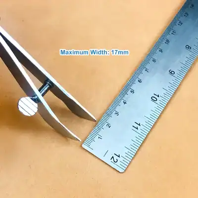 17mm width measurement of optical lenses or frames from Monalisa Store for eyewear and optical products.