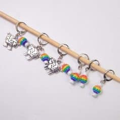 Rainbow-themed sheep and unicorn charms for kids' jewelry, perfect for playful accessories and rainbow lovers.