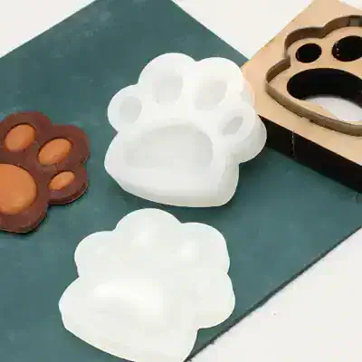 Flower-shaped soap molds and cookie cutters for pet-themed bath products at Monalisa Store.