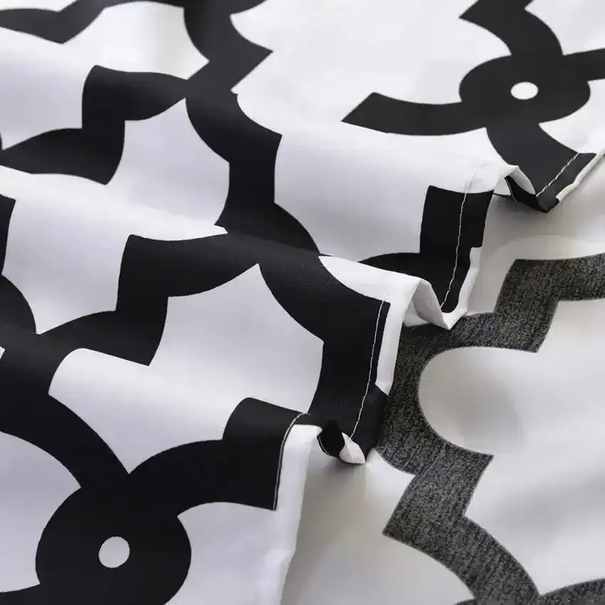 Geometric black and white patterned fabric, modern textile design ideal for home decor or upholstery, stylish, contemporary printing, Monalisa Store opt.