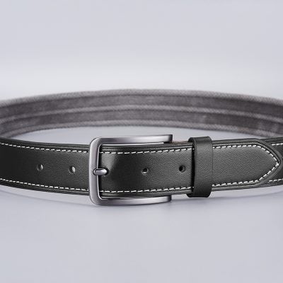 Black leather belt with white stitching, adjustable metal buckle, suitable for men and women, stylish accessory for formal and casual wear.