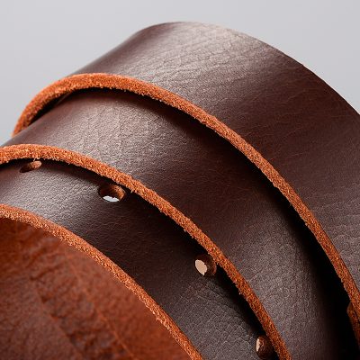 Strap for eyeglasses or sunglasses on Monalisa Store, high-quality leather material, stylish and durable accessory for eyewear, available online.