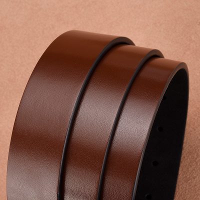 Brown leather belt for men, stylish and durable casual accessory, perfect for everyday wear, high-quality leather material, adjustable sizing for a comfortable fit, ideal for both formal and casual occasions, Monalisa Store opt for premium men's fashion accessories.
