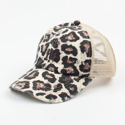 Leopard print baseball cap with mesh back, stylish accessory for casual and outdoor wear. Perfect for sun protection and fashionable look.