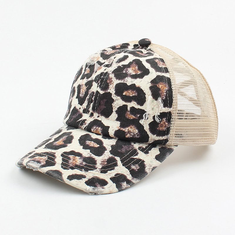 Leopard print baseball cap with mesh back, stylish accessory for casual and outdoor wear. Perfect for sun protection and fashionable look.