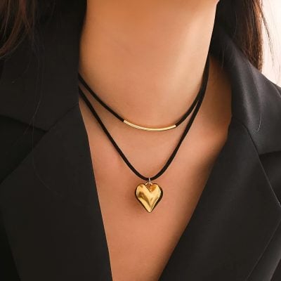 Gold heart pendant necklaces and minimalist fashion jewelry at Monalisa Store for elegant style.