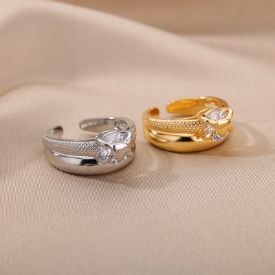 Elegant silver and gold rings with sparkling gemstones, perfect for jewelry lovers and fashion enthusiasts. High-quality craftsmanship at Monalisa Store for stylish accessories.