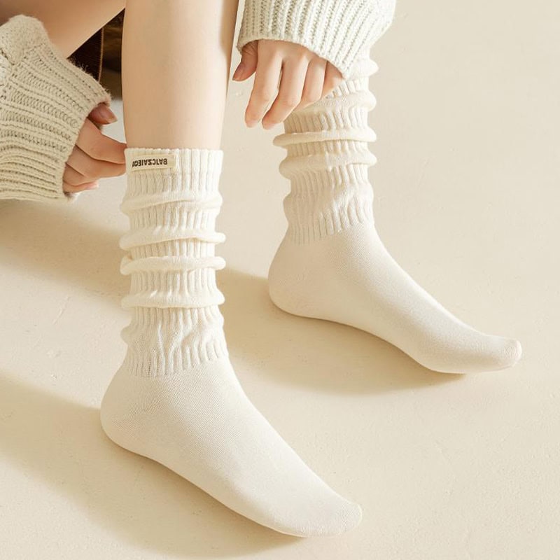 Comfy white socks for women, casual cozy footwear, Monalisa Store opt.