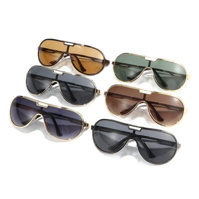 Colorful sunglasses display, ideal for fashion-forward eyewear lovers and optical accessories online shopping at Monalisa Store.
