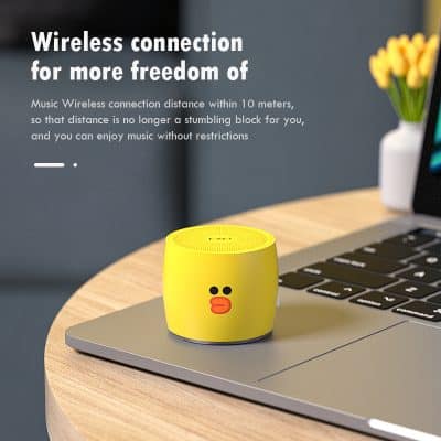 Wireless Bluetooth earbuds with a playful duck design, perfect for music lovers seeking stylish and comfortable wireless audio solutions. Ideal for daily use, exercise, and commuting.