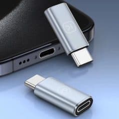 Portable USB-C to USB-C adapter for smartphones and tablets, compatible with Monalisa store electronics, ideal for charging and data transfer.