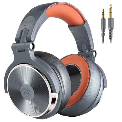 Wireless over-ear headphones with cushioned ear cups and adjustable headband, ideal for premium audio experiences. Includes detachable 3.5mm audio cable for versatile listening.
