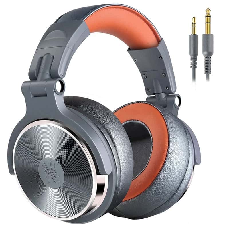 Wireless over-ear headphones with cushioned ear cups and adjustable headband, ideal for premium audio experiences. Includes detachable 3.5mm audio cable for versatile listening.