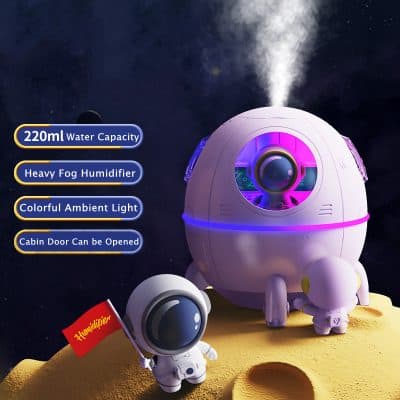 220ml water capacity humidifier for home and office, with colorful ambient lighting, heavy fog humidifier, and an astronaut-themed design, featuring a cabin door that opens.